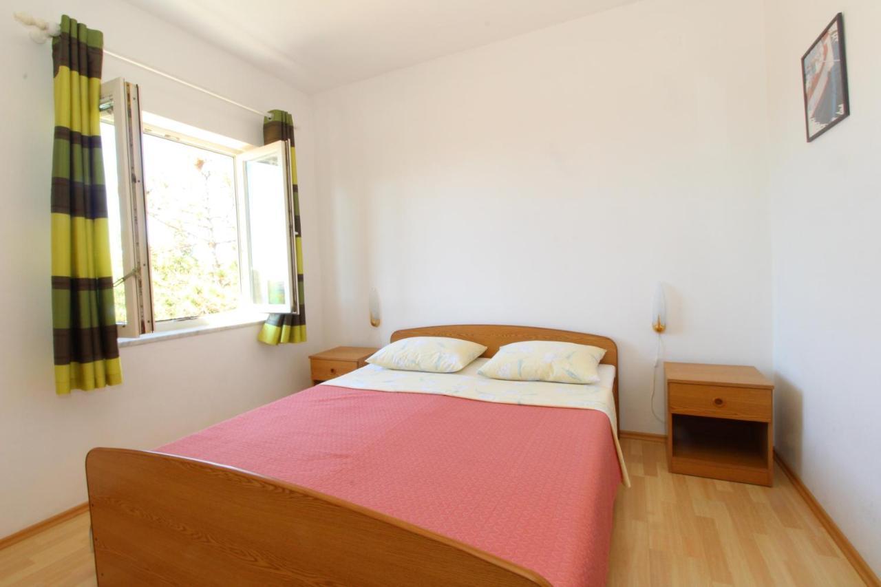 Apartments And Rooms With Parking Space Mandre, Pag - 6309 콜란 외부 사진